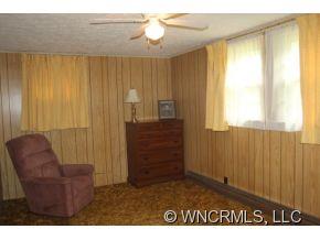 644 Rutledge Drive Hendersonville, NC 28739 - Photo 10 of 24