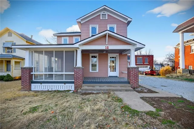$220,000 | 12 South Eddy Street, Fort Scott, KS 66701