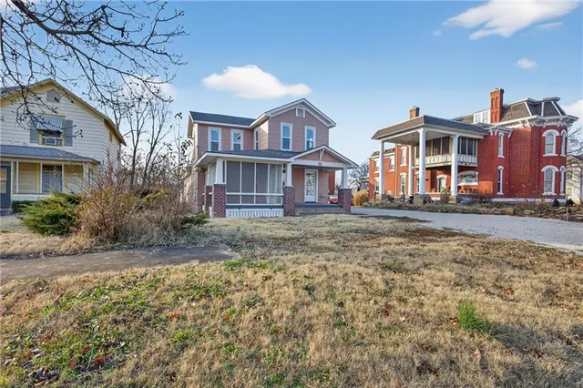 $220,000 | 12 South Eddy Street, Fort Scott, KS 66701