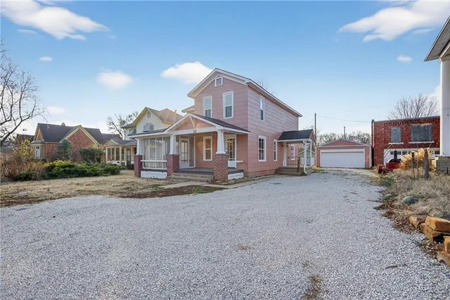 $220,000 | 12 South Eddy Street, Fort Scott, KS 66701