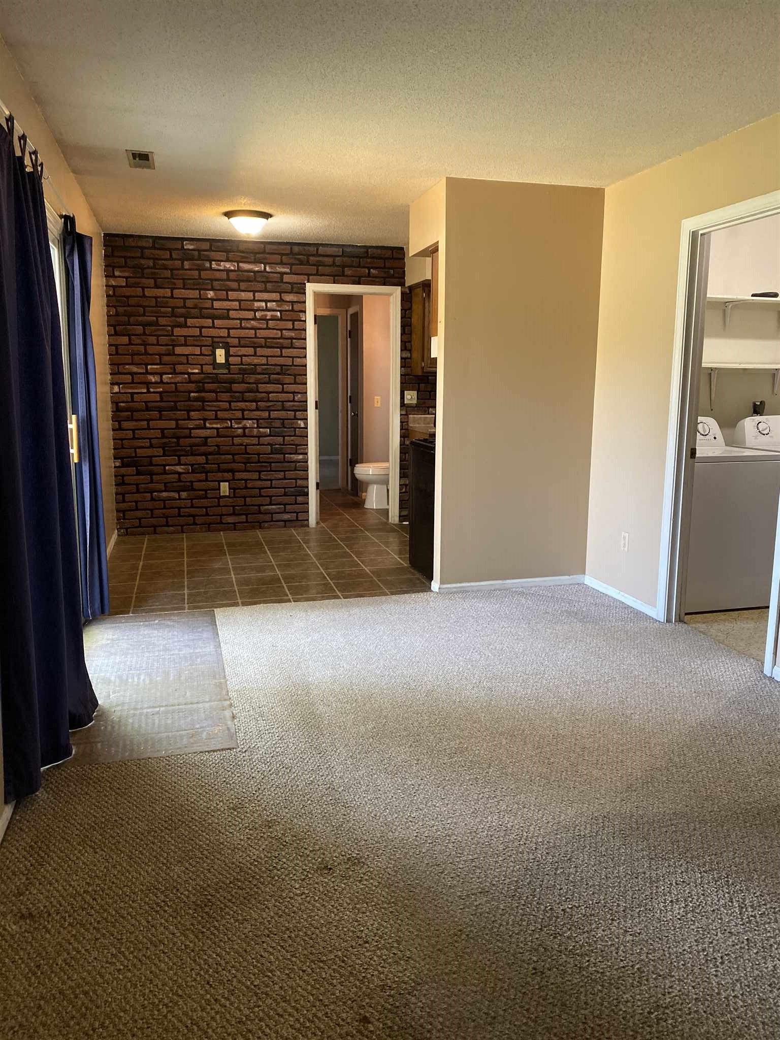 1111 Applewood Road Fort Wayne, IN 46825 - Photo 9 of 18 Gallery Image 9