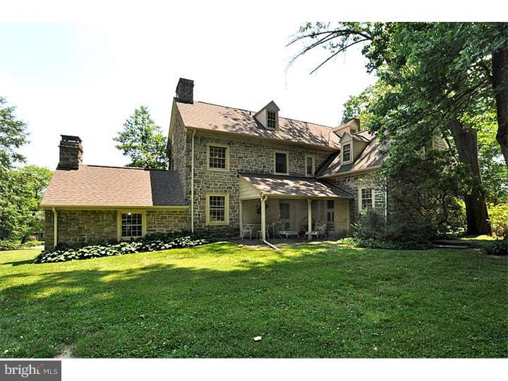 1438 Stocton Road Jenkintown, PA 19046 - Photo 18 of 19 Exterior Back