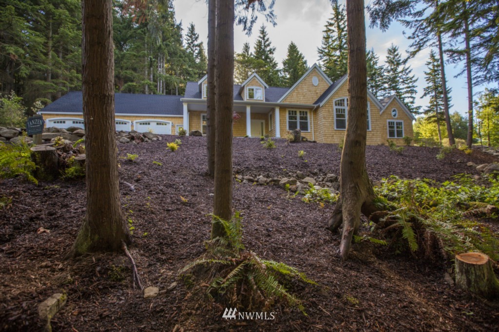 486 Whitecap Road Bellingham, WA 98229 - Photo 2 of 25