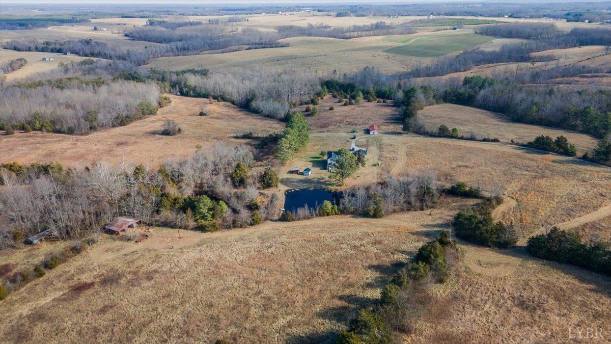 627 Hat Creek Road Brookneal, VA 24528 - Photo 22 of 94