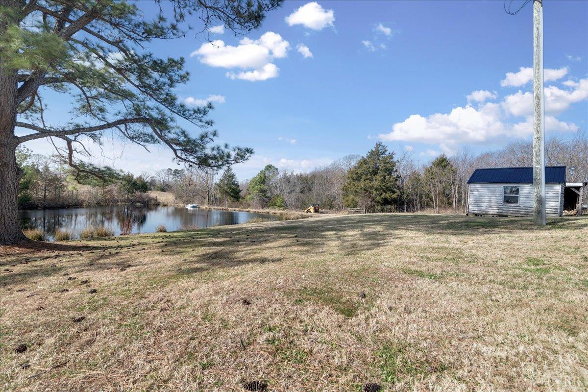 627 Hat Creek Road Brookneal, VA 24528 - Photo 27 of 94