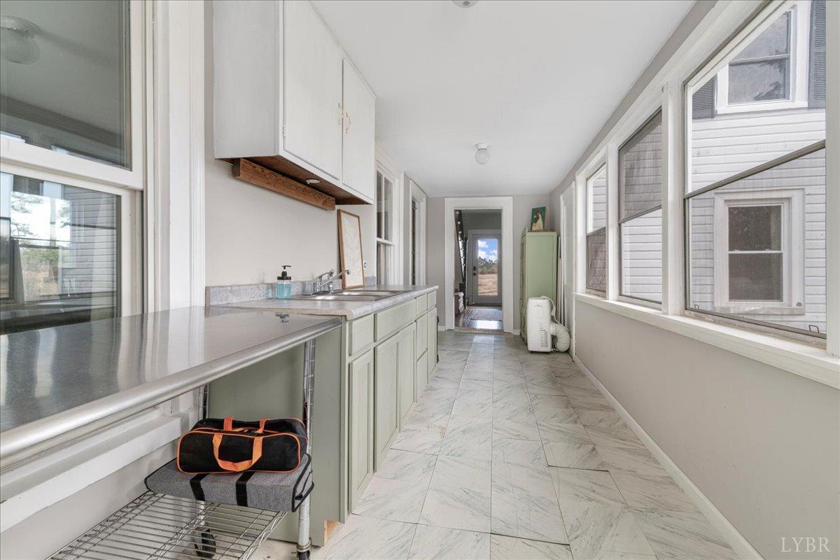 627 Hat Creek Road Brookneal, VA 24528 - Photo 42 of 94