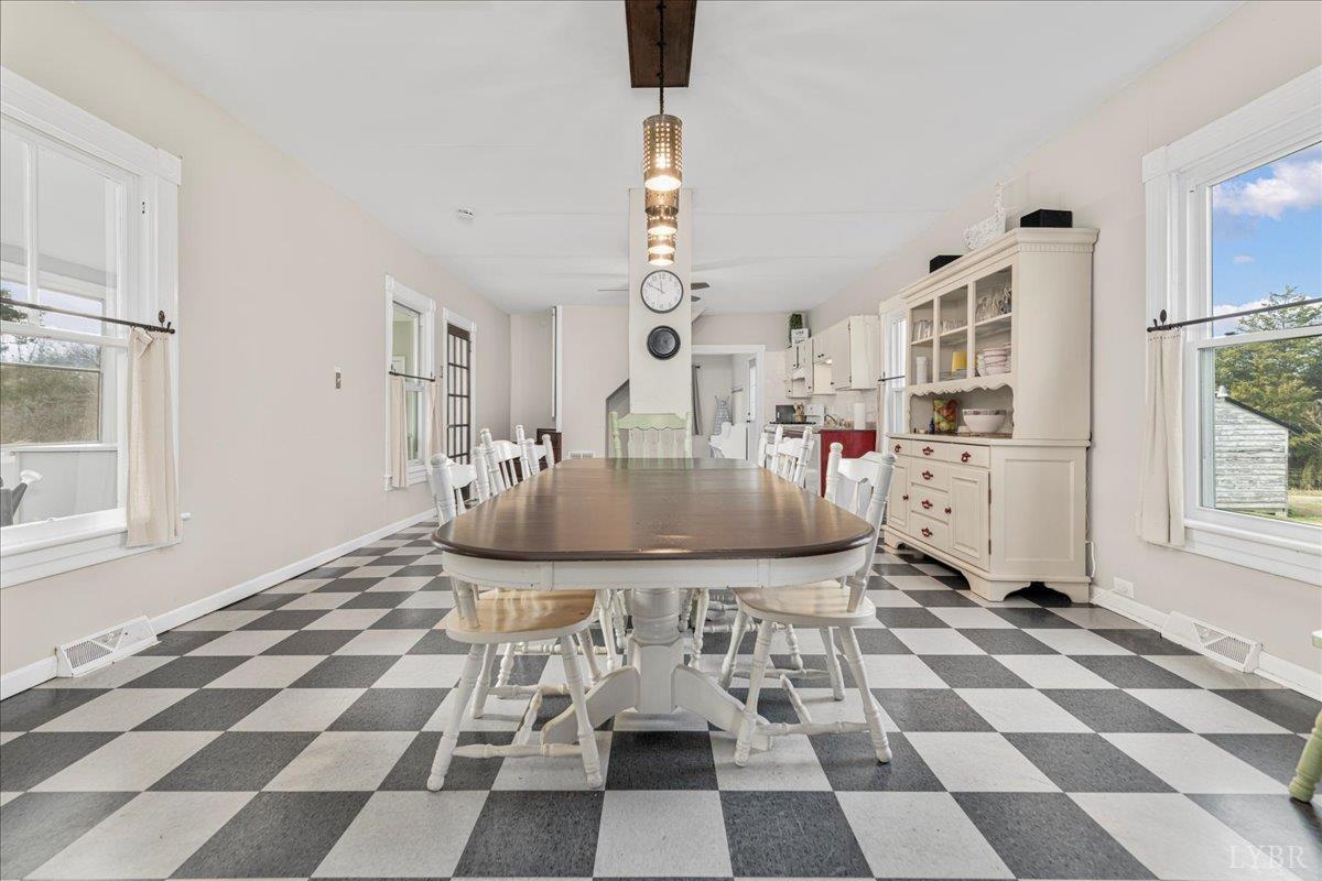 627 Hat Creek Road Brookneal, VA 24528 - Photo 44 of 94