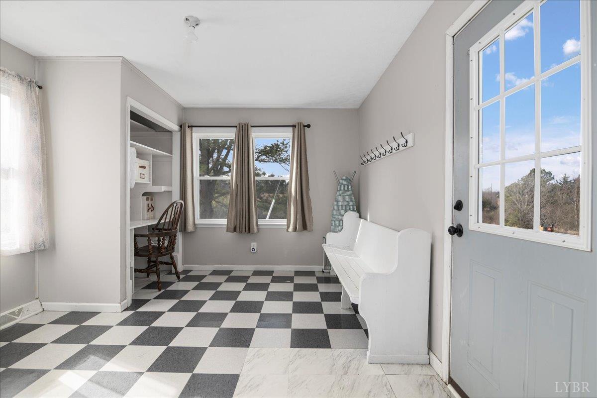 627 Hat Creek Road Brookneal, VA 24528 - Photo 53 of 94