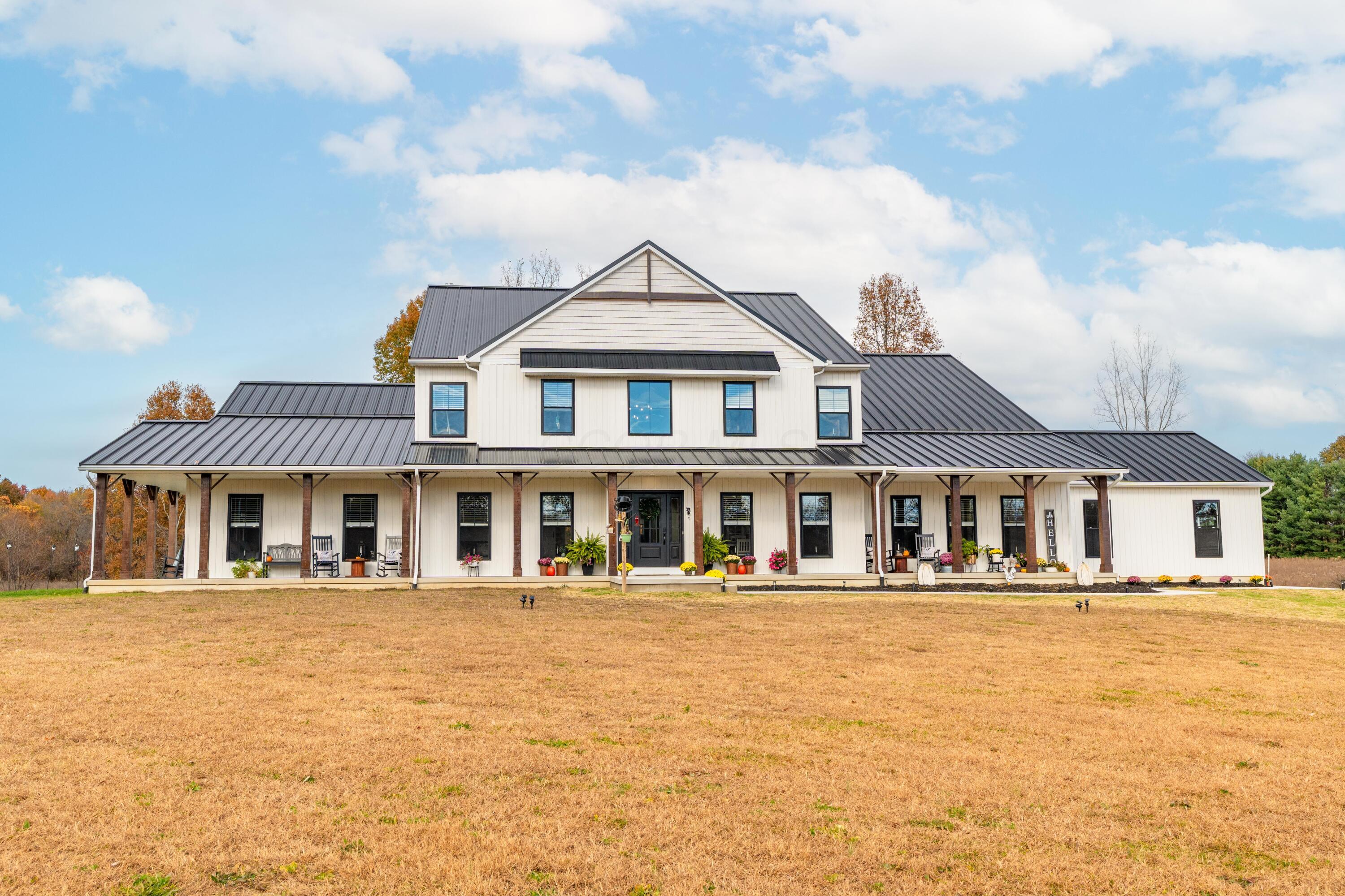 4320 Newton Road Northeast Newark, OH 43055 - Photo 2 of 49 DSC00561-Edit