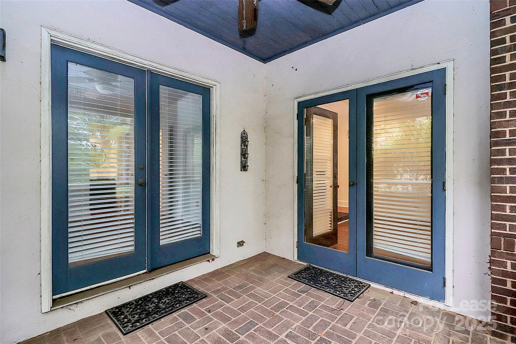 2220 Roswell Avenue, Unit A Charlotte, NC 28207 - Photo 33 of 34 a view of a room that has a large window