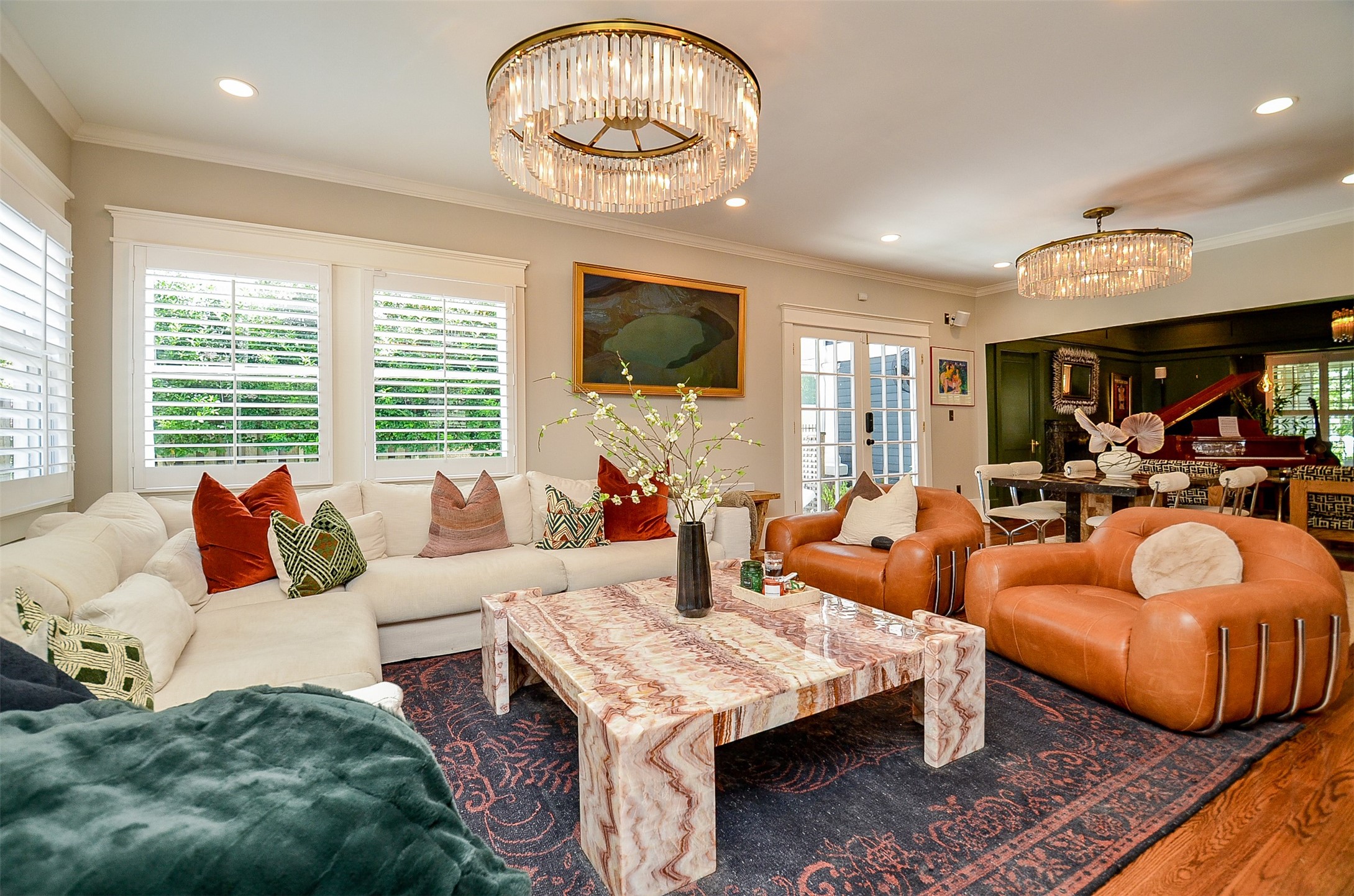 816 West Main Street Houston, TX 77006 - Photo 48 of 48 a living room with furniture a large window and a table