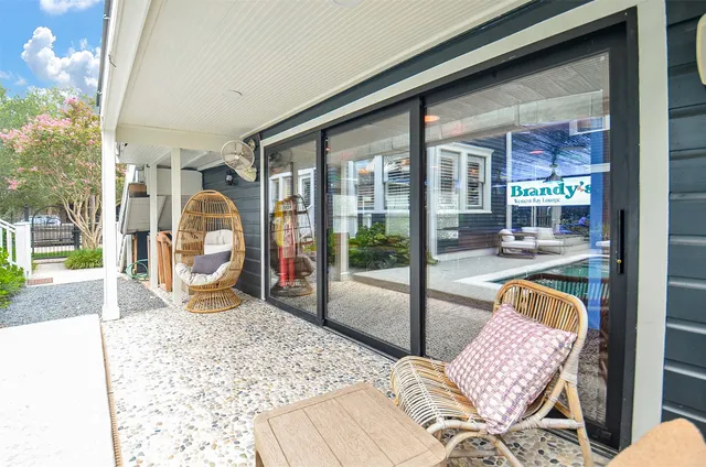 a living room filled with furniture