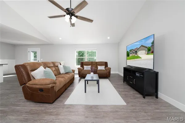 $410,000 | 117 Paradise Street, Waynesville, MO 65583