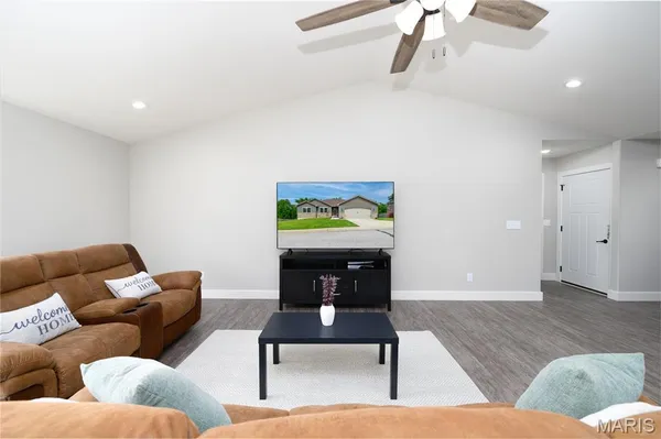 $410,000 | 117 Paradise Street, Waynesville, MO 65583