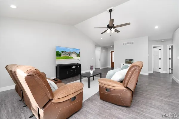 $410,000 | 117 Paradise Street, Waynesville, MO 65583