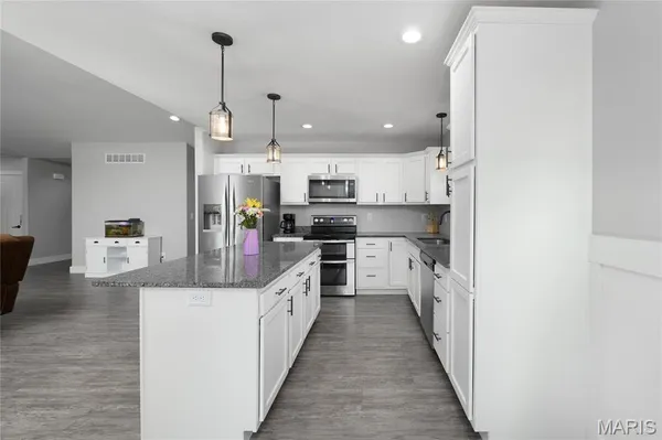 $410,000 | 117 Paradise Street, Waynesville, MO 65583