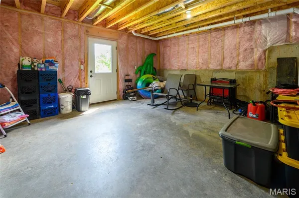 $410,000 | 117 Paradise Street, Waynesville, MO 65583