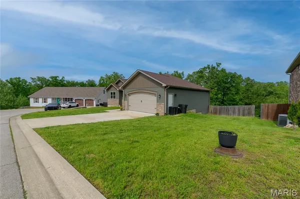 $410,000 | 117 Paradise Street, Waynesville, MO 65583