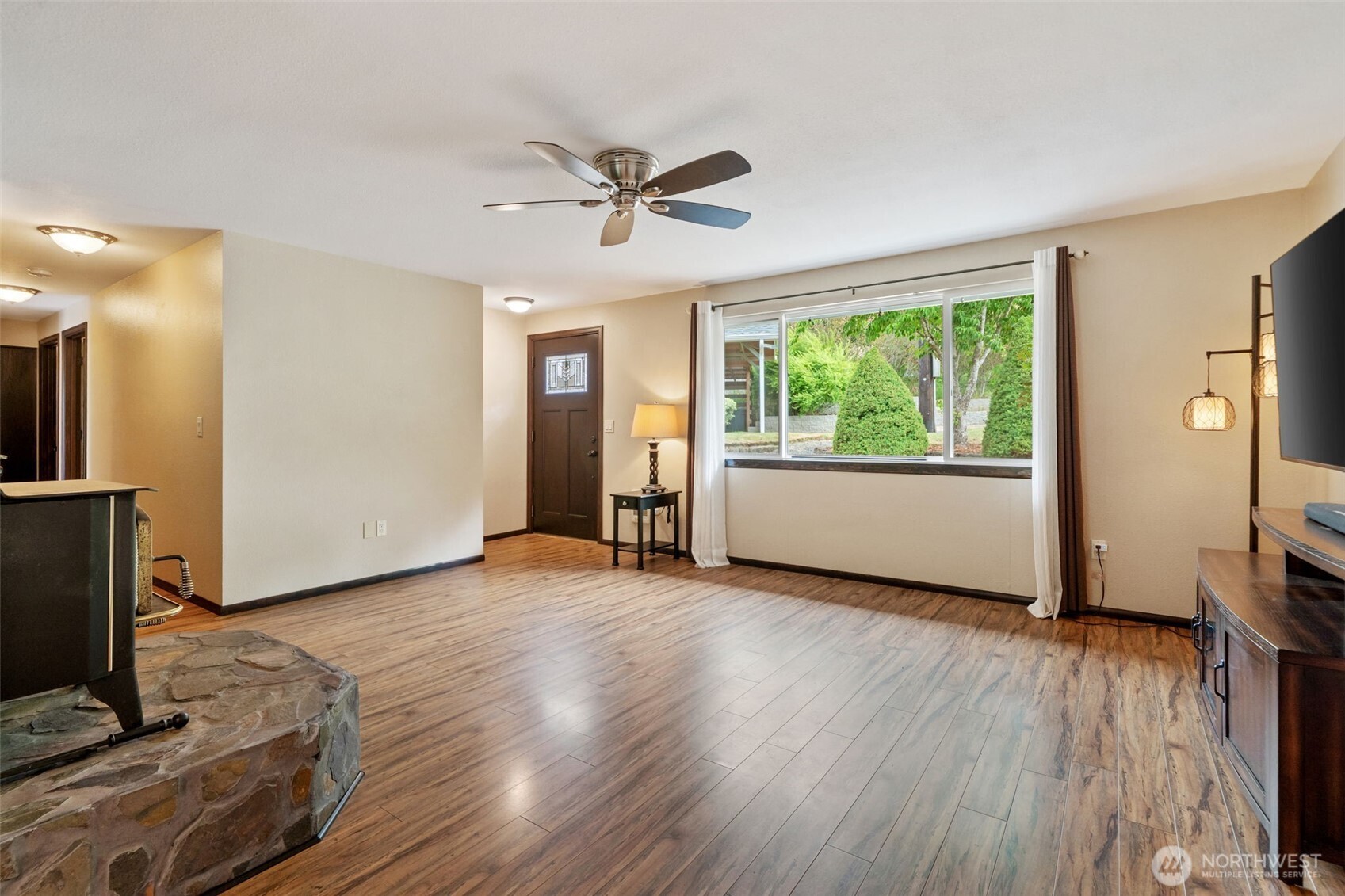 1190 East Daniels Road Shelton, WA 98584 - Photo 4 of 38