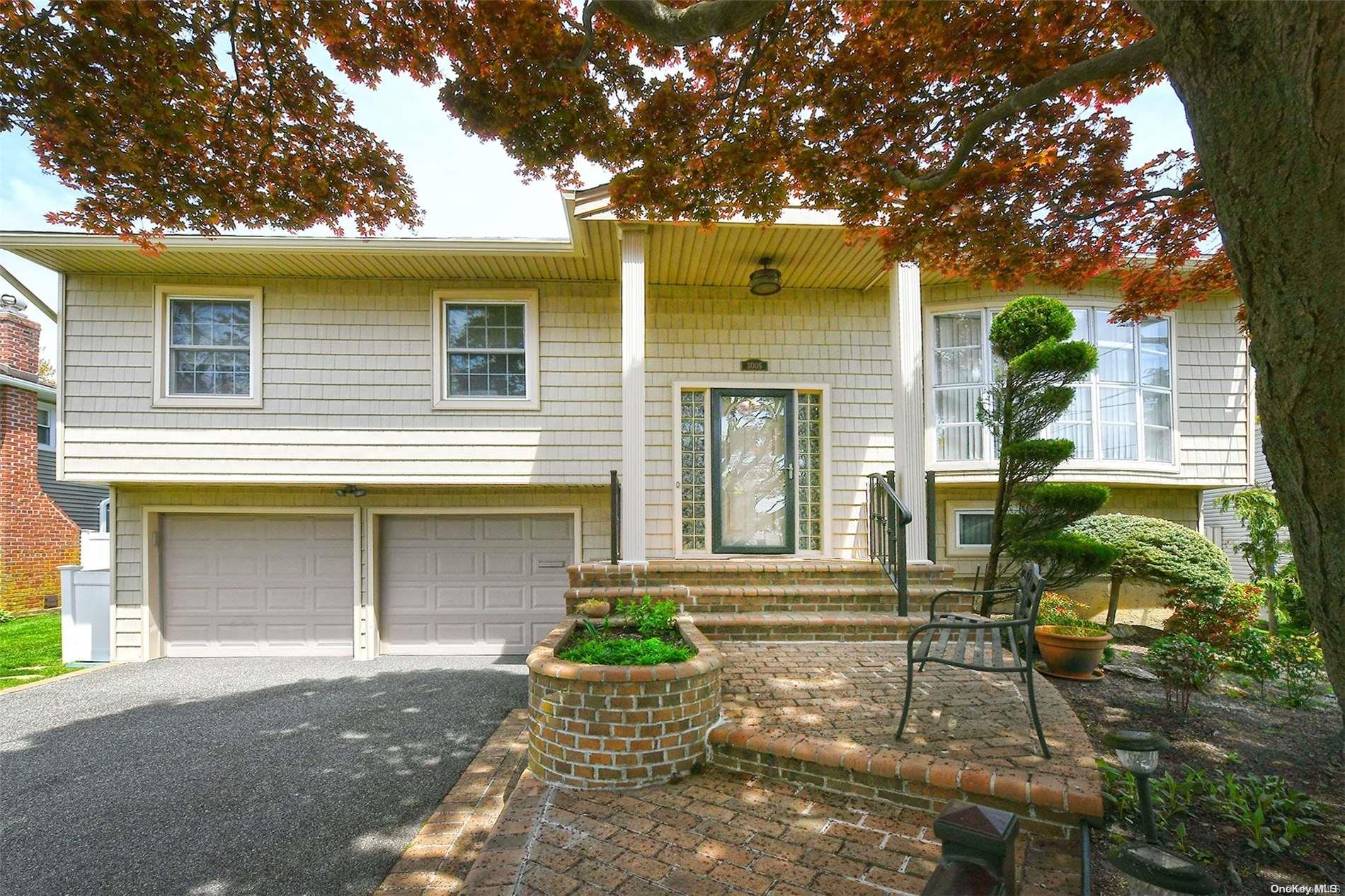 3005 Clubhouse Road Merrick, NY 11566 - Photo 1 of 1 Gallery Image 1