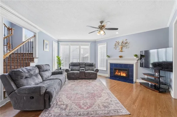 $635,000 | 14741 Robinson Street, Overland Park, KS 66223