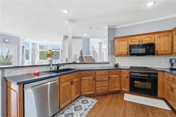 $635,000 | 14741 Robinson Street, Overland Park, KS 66223