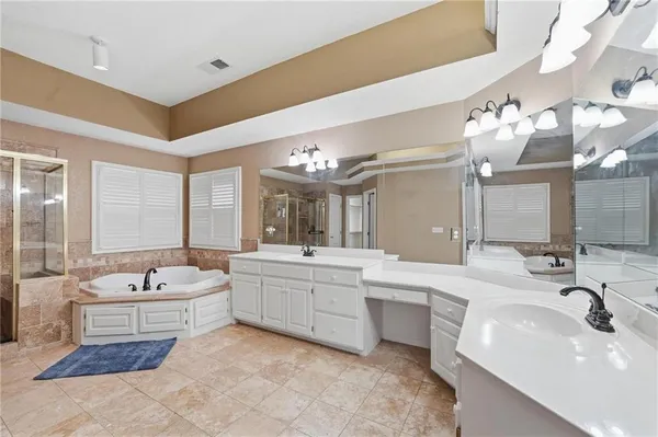 $635,000 | 14741 Robinson Street, Overland Park, KS 66223