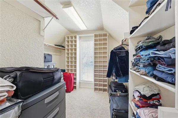 $635,000 | 14741 Robinson Street, Overland Park, KS 66223