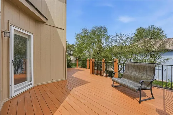 $635,000 | 14741 Robinson Street, Overland Park, KS 66223