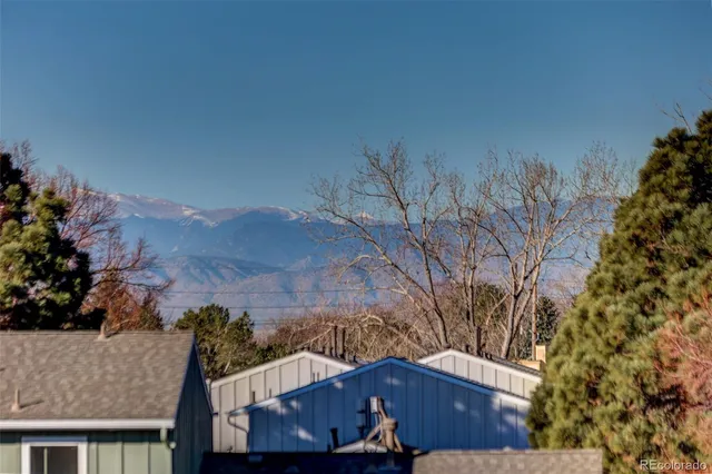 $375,000 | 2123 South Fulton Circle, Unit 202, Aurora, CO 80247