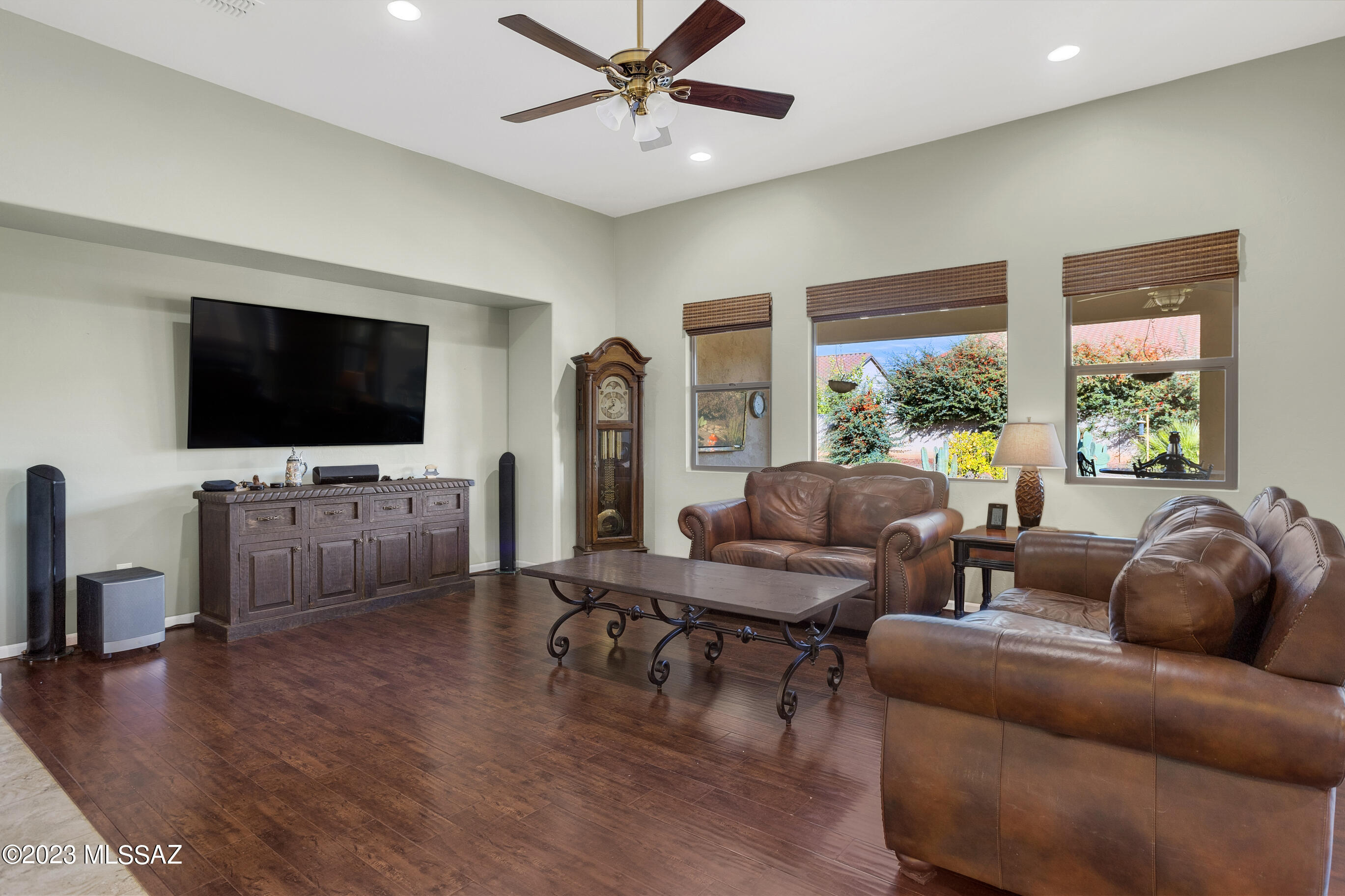 61686 East Border Rock Road Tucson, AZ 85739 - Photo 6 of 31