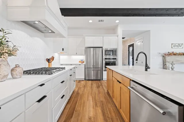 $477,000 | 925 Indian Hawthorne Drive, Unit GH39, Georgetown, TX 78628