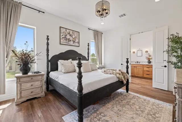 $477,000 | 925 Indian Hawthorne Drive, Unit GH39, Georgetown, TX 78628