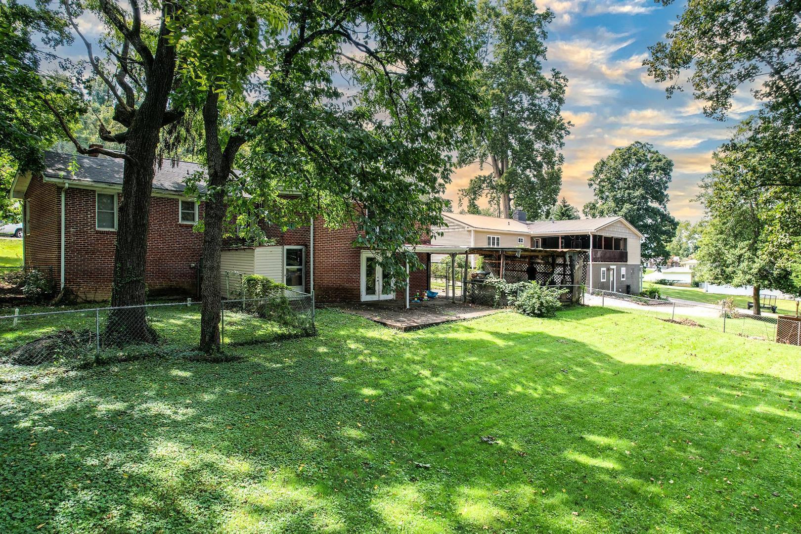 1223 Robinhood Road Greeneville, TN 37745 - Photo 20 of 32 22