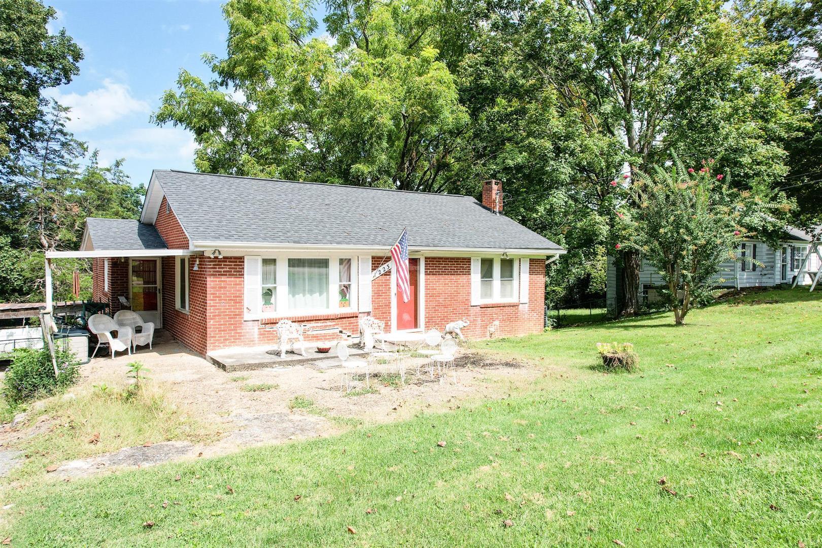 1223 Robinhood Road Greeneville, TN 37745 - Photo 32 of 32 34