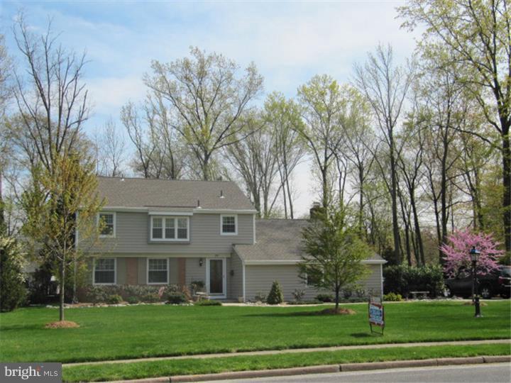 208 North Riding Drive Moorestown, NJ 08057 - Photo 1 of 19 Gallery Image 1