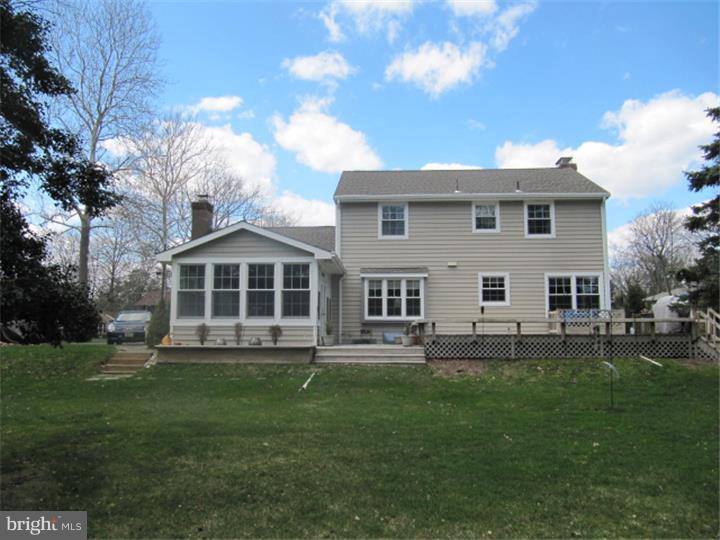 208 North Riding Drive Moorestown, NJ 08057 - Photo 17 of 19 Gallery Image 17