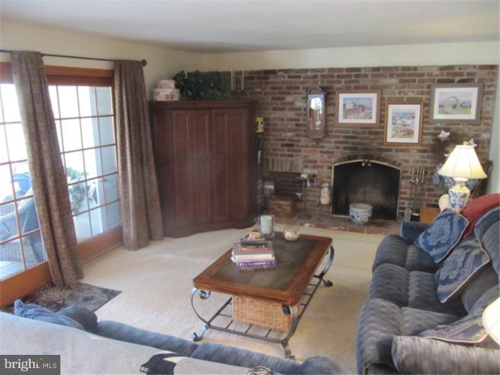 208 North Riding Drive Moorestown, NJ 08057 - Photo 10 of 19 Gallery Image 10