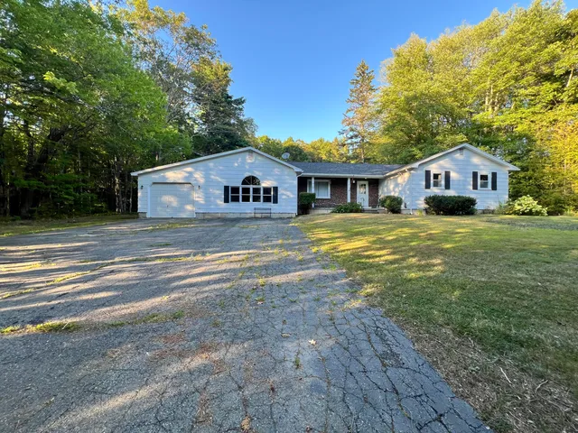 $317,222 | 1068 Main Road, Eddington, ME 04428