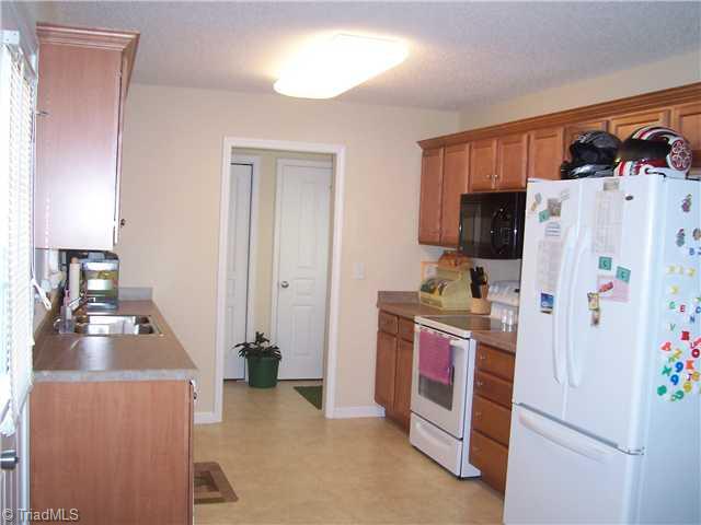 1613 Foxfire Road Asheboro, NC 27205 - Photo 3 of 6 Kitchen.