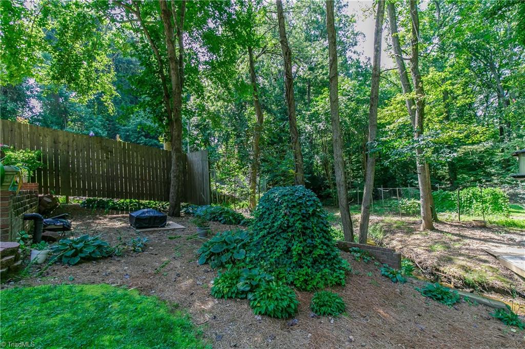 2316 Buckingham Road Burlington, NC 27217 - Photo 23 of 27 Gallery Image 23