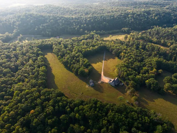 $3,480,000 | 450 Lowe Branch Road, Centerville, TN 37033