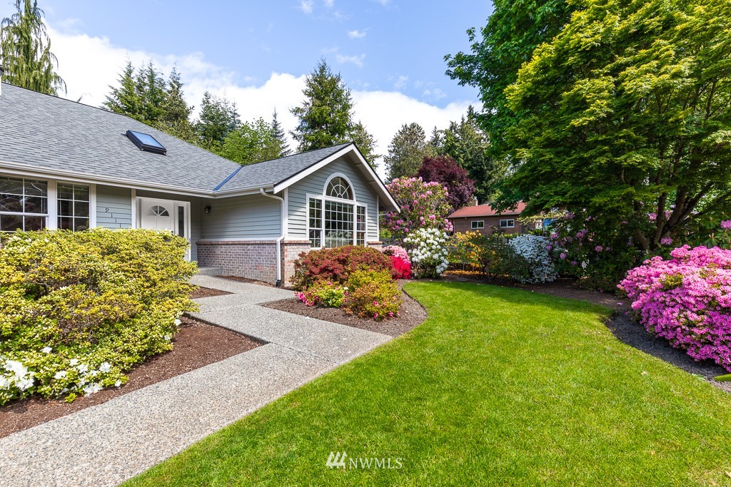 9111 192nd Street Southwest Edmonds, WA 98026 - Photo 6 of 29 Gallery Image 6