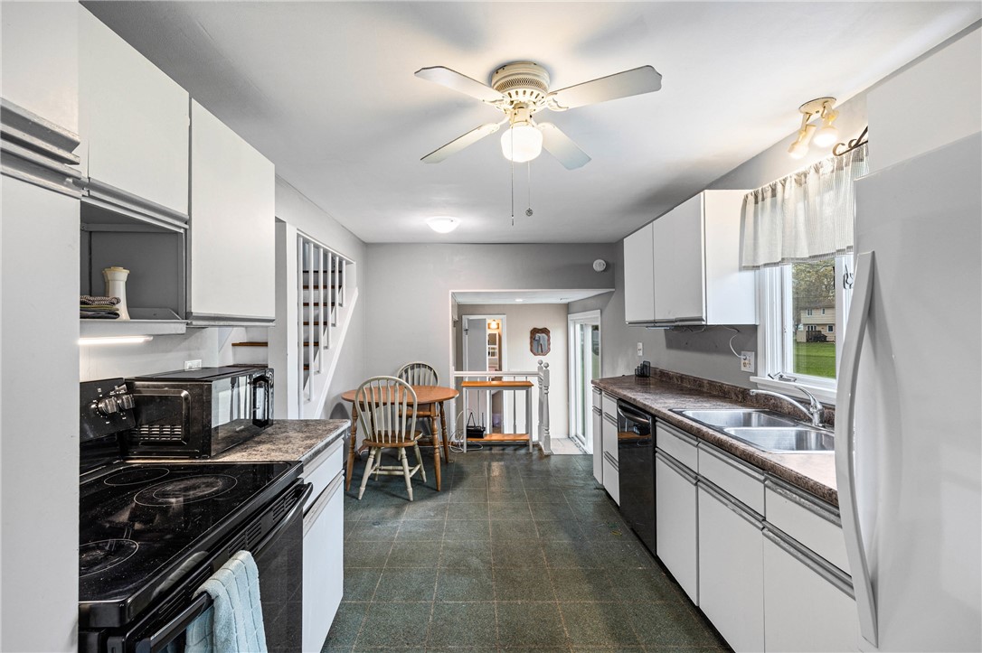 8 N Passage Perinton, NY 14450 - Photo 12 of 39