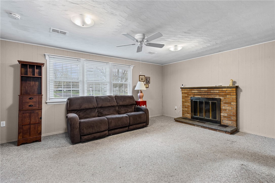 8 N Passage Perinton, NY 14450 - Photo 16 of 39
