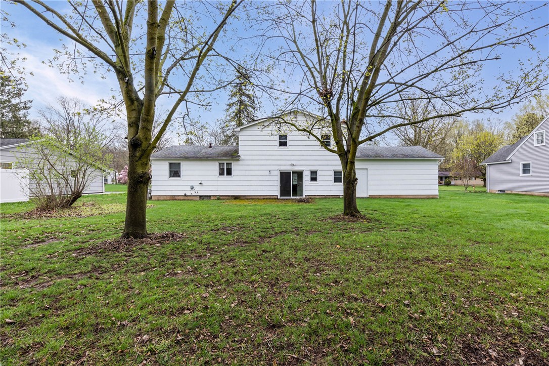 8 N Passage Perinton, NY 14450 - Photo 34 of 39