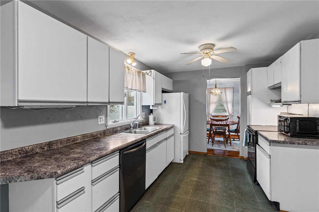8 N Passage Perinton, NY 14450 - Photo 10 of 39