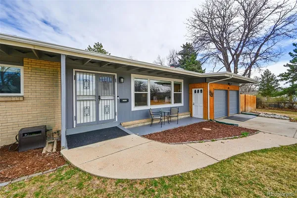 $735,000 | 323 East Briarwood Drive, Centennial, CO 80122