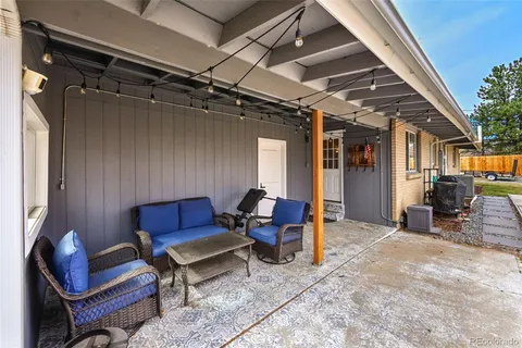 $715,000 | 323 East Briarwood Drive, Centennial, CO 80122