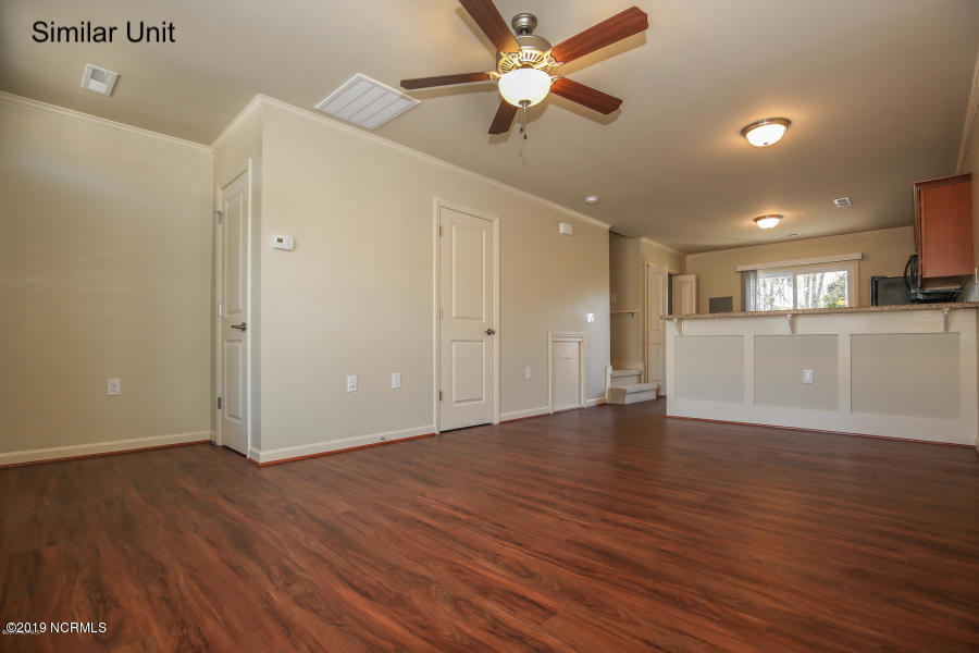 433 Sullivan Loop Road Midway Park, NC 28544 - Photo 3 of 14 20180613133143950873000000-o